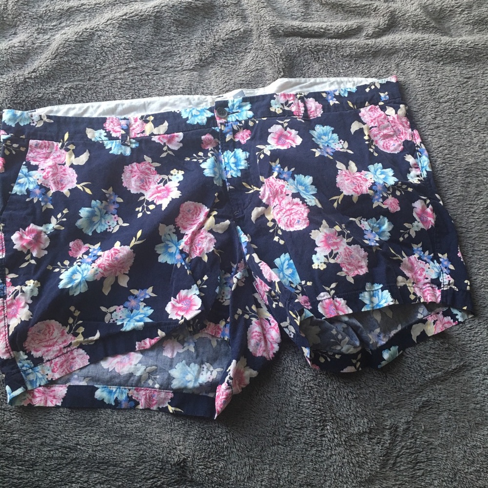 Old navy floral shorts